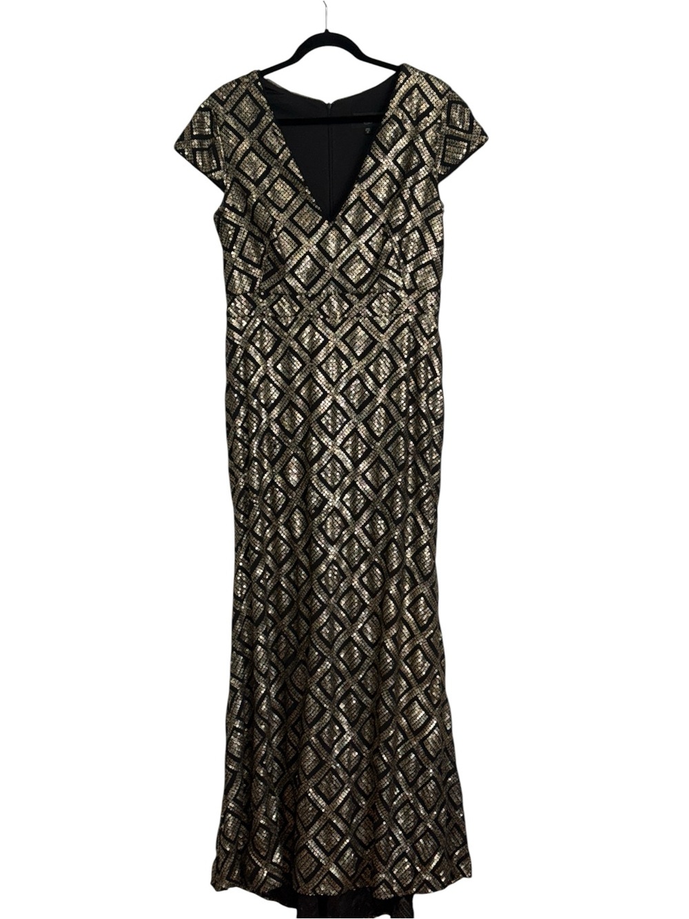 Betsy & Adam black and gold Geometric Sequin Gown sz 12